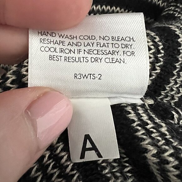 Eileen Fisher Women's Sweater Size XS Black White Stripes Wool Linen Blend - Picture 4 of 10